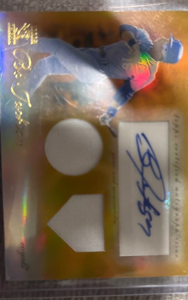 Bo Jackson · 2009 Topps Tribute Gold Dual Relic Auto /25